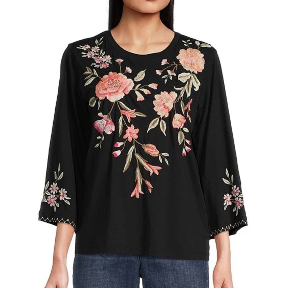 NWT Johnny Was Vienna Floral Embroidery Motif Long Kimono Sleeve Tee